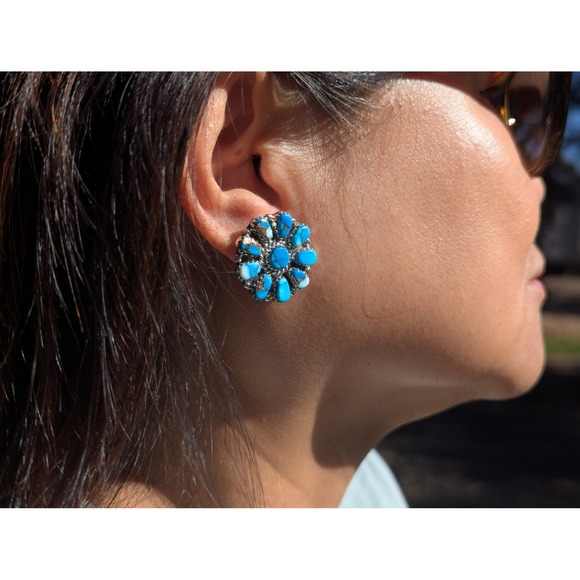Navajo Floral Turquoise Stone Stud Earrings Sterling Silver Handmade Jewelry ** - Picture 5 of 13